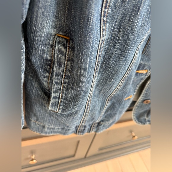 L.L.Bean Blue Denim Jacket Pink Corduroy Lining Details • M - Picture 8 of 14